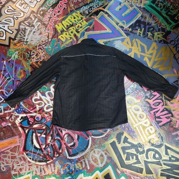 Y2k Marc Ecko no. 72 Times Square New York button - black pinstripe long sleeve - Picture 9 of 11